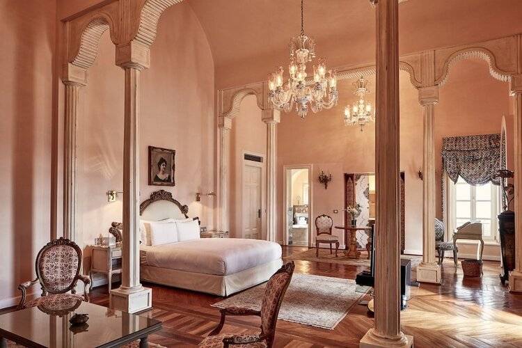 La Maison Bleue (Adults Only 18+)