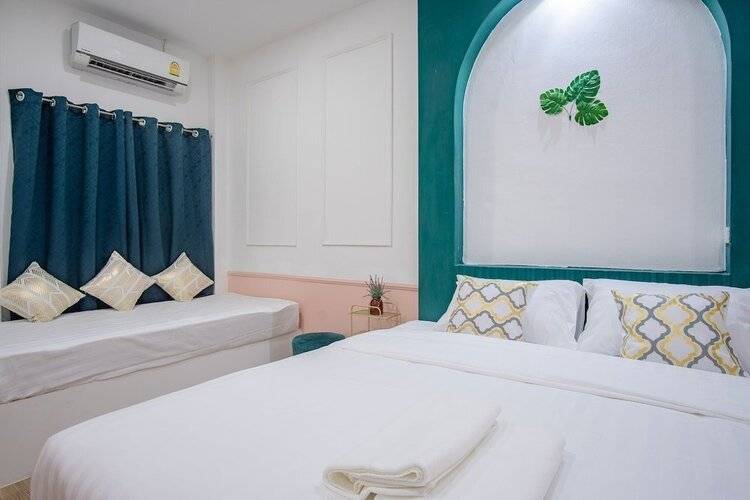 Isara Boutique Hotel and Cafe