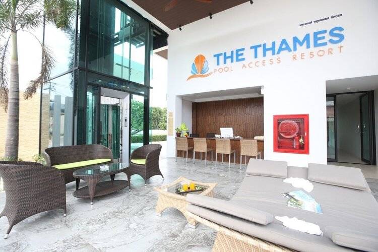 The Thames Pool Access Resort