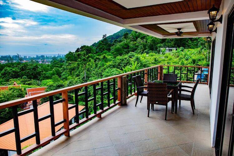 Baan Chom View Kamala