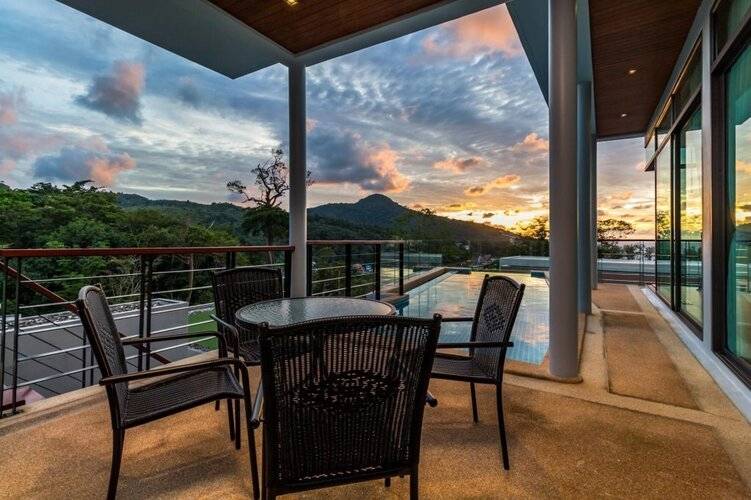 Baan Chom View Kamala