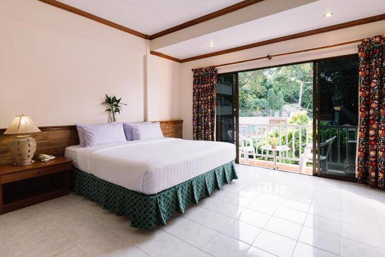 Kata Sun Beach Inn