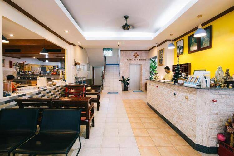 Kata Sun Beach Inn