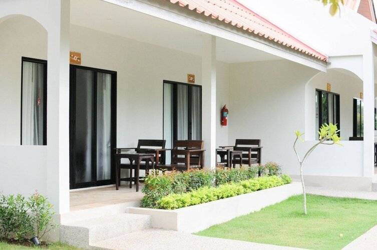 Naiharn Beach Resort