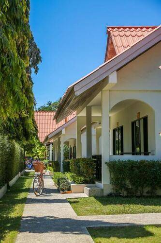 Naiharn Beach Resort