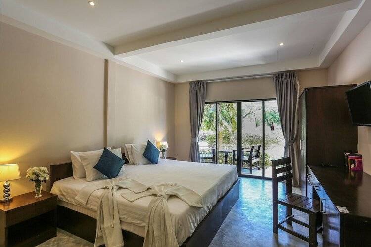 Naiharn Beach Resort