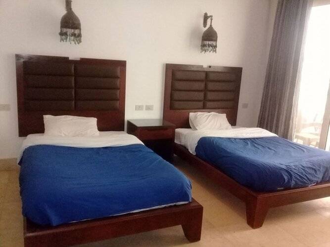 Carlton Luxury Resort