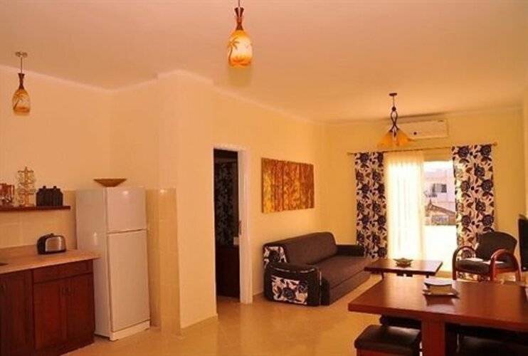 Carlton Luxury Resort