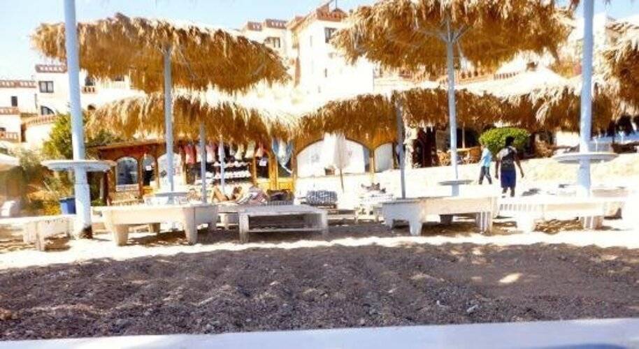 Sharks Bay Umbi Diving Village