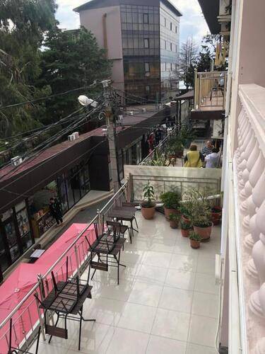 Rich Hotel