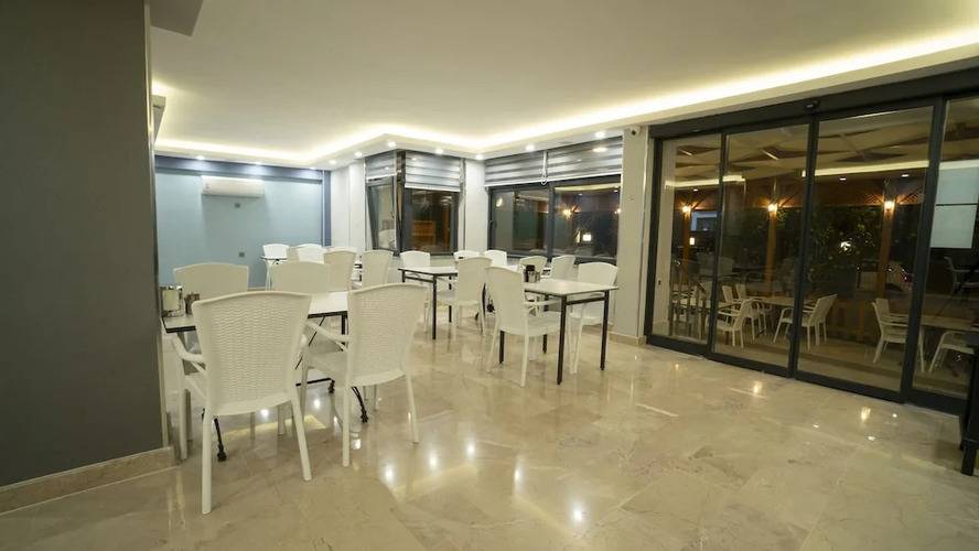 Opera Suites Apart Hotel