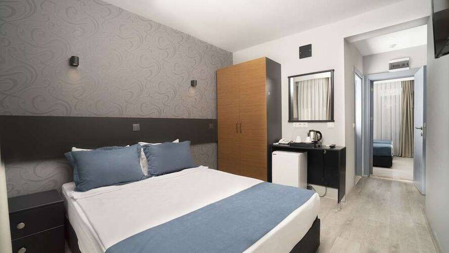 Opera Suites Apart Hotel