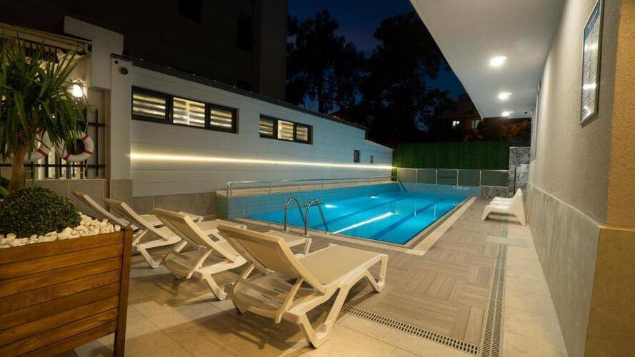 Opera Suites Apart Hotel