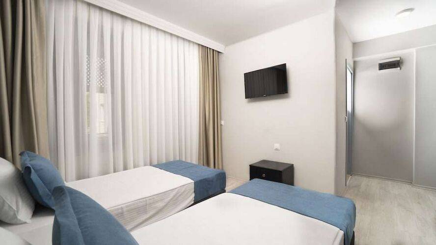 Opera Suites Apart Hotel