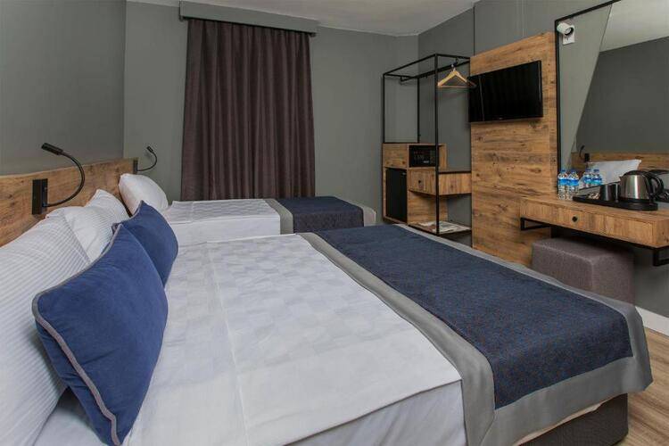 Pure Blanche Hotel