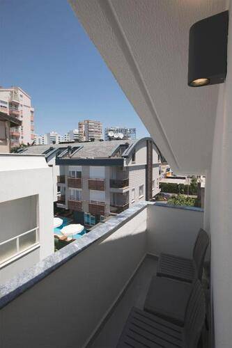 Pure Blanche Hotel