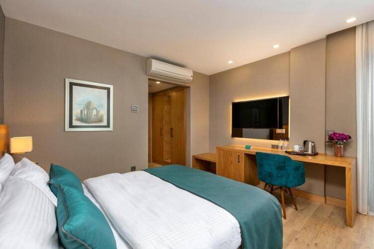Pukka Boutique Hotel