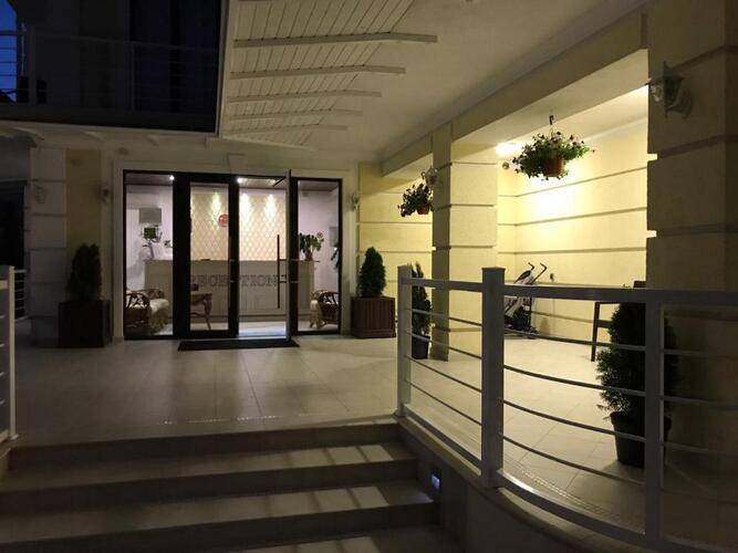 Grand Shato Hotel (Гранд Шато)