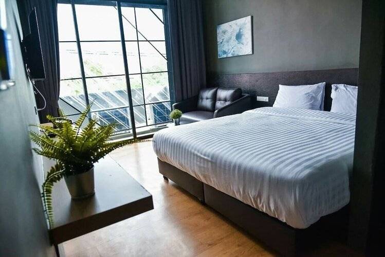 The Arbern Hostel x Bistro