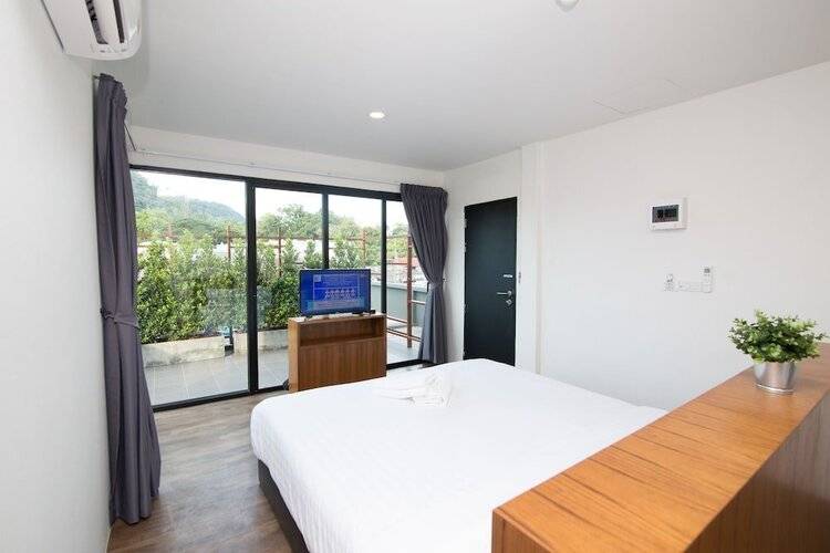 The Arbern Hostel x Bistro