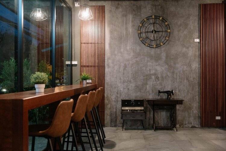 The Arbern Hostel x Bistro