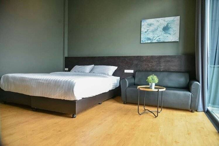 The Arbern Hostel x Bistro