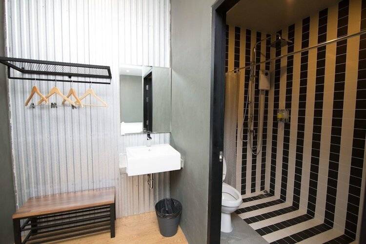 The Arbern Hostel x Bistro