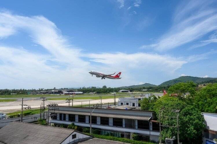 Phuket Airport Place