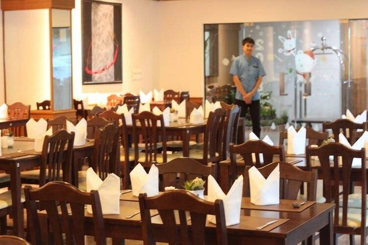 Airport Resort & Spa