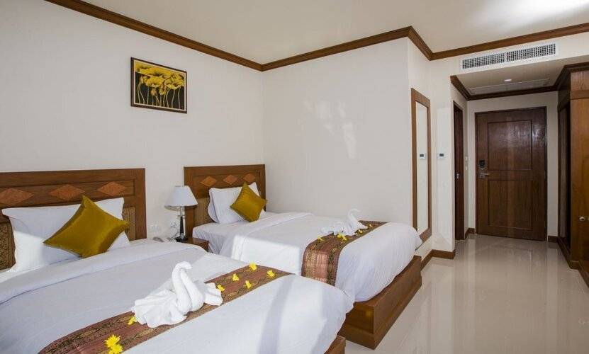 Airport Resort & Spa