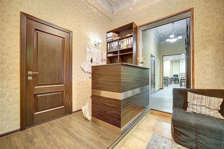 Отель Амбитус