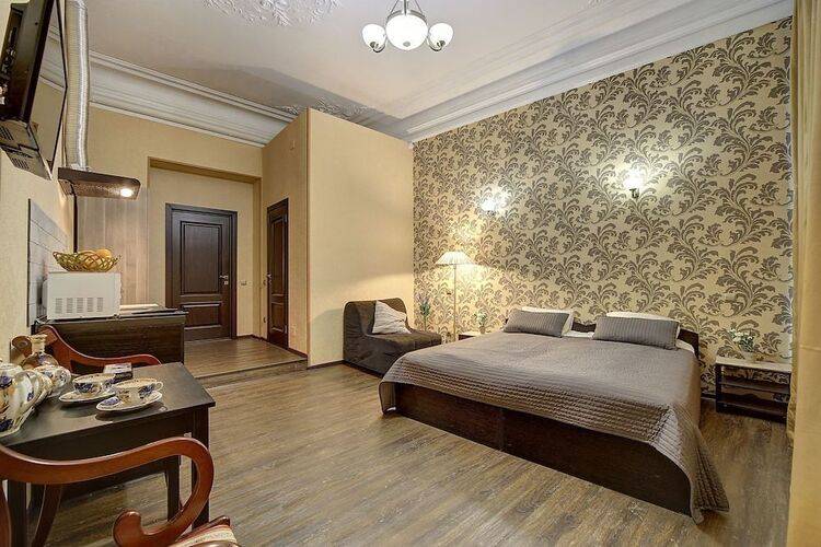 Отель Амбитус