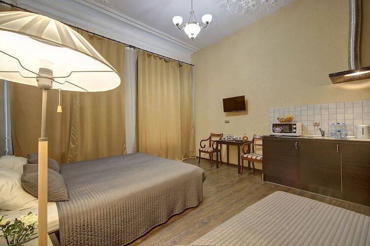 Отель Амбитус
