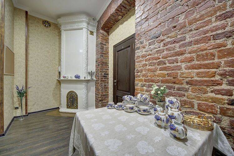 Отель Амбитус