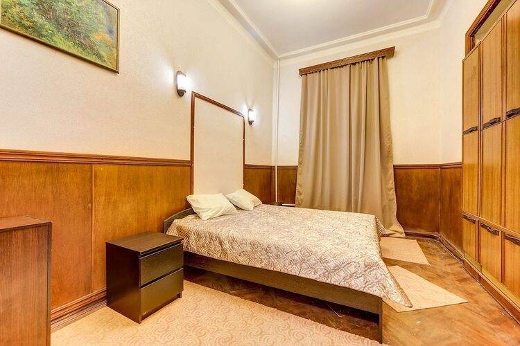 Отель Амбитус