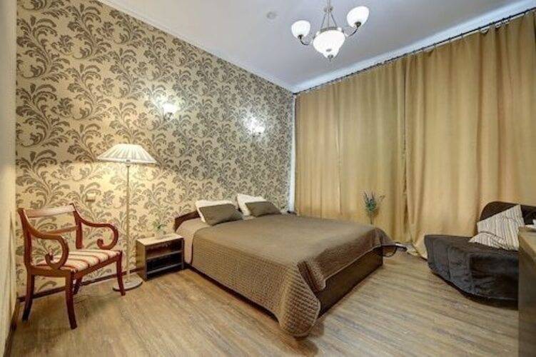 Отель Амбитус