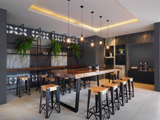 Prime Town - Posh & Port Hotel Phuket