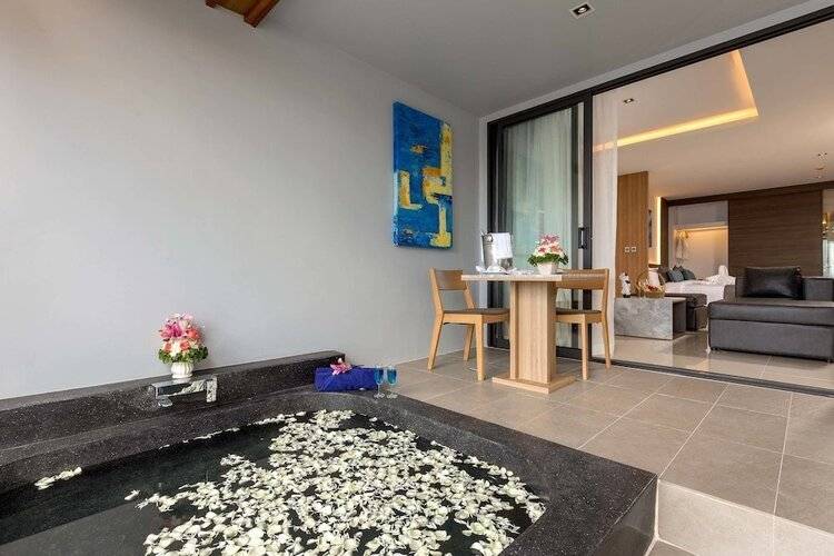 Kudo Hotel