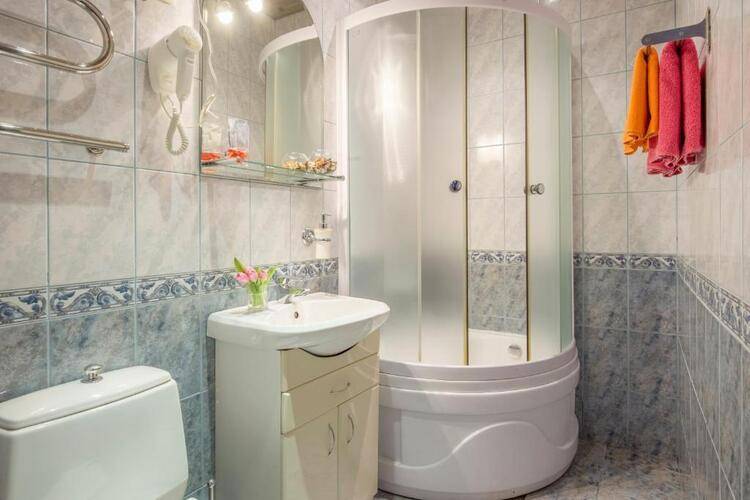 Отель Искра