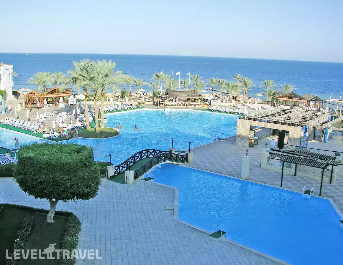 Queen Sharm Resort Beach