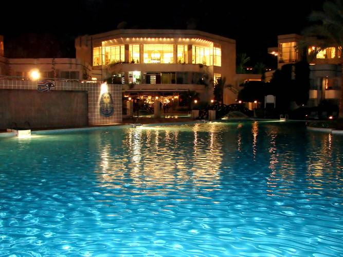 Queen Sharm Resort Beach