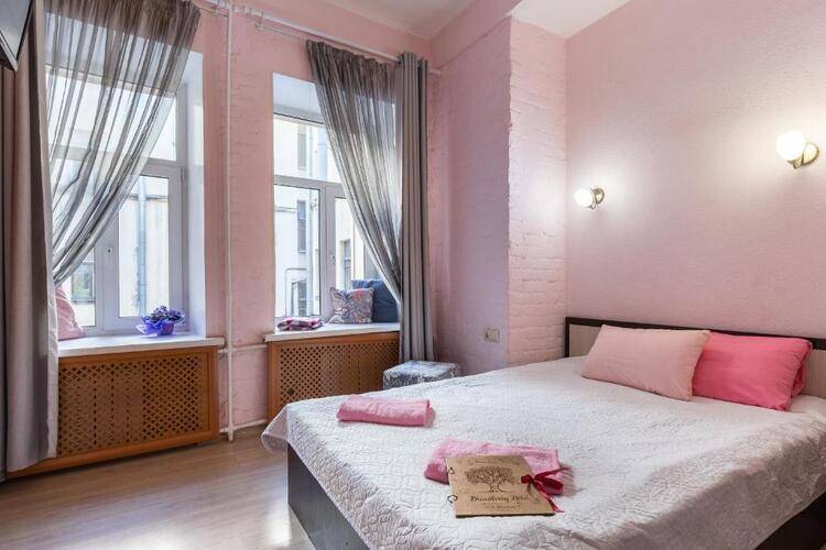 Breadberry Hotel