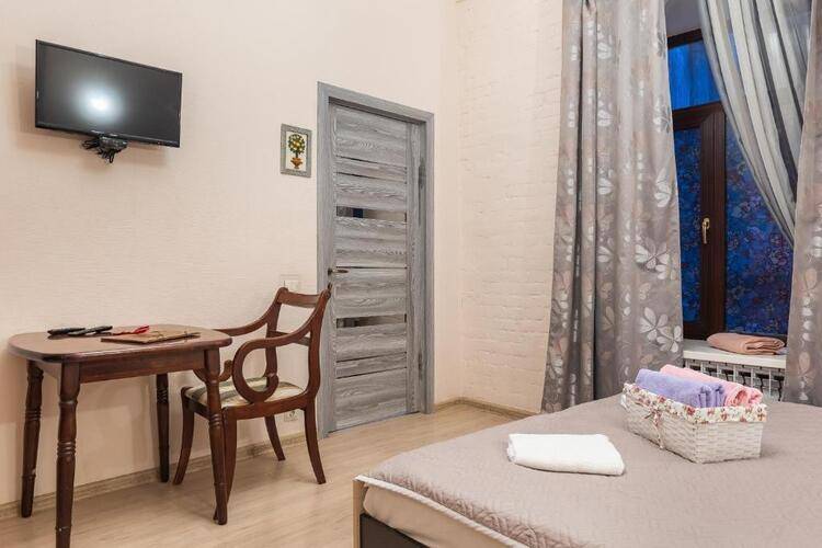 Breadberry Hotel