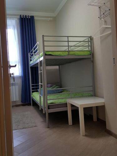 Hostel Friday