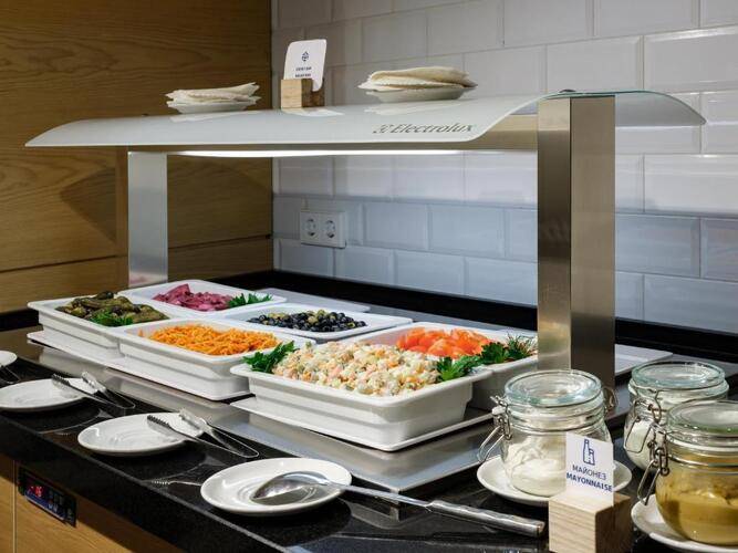 Holiday Express Moscow Шереметьево Аэропорт (Ex. Holiday Inn)