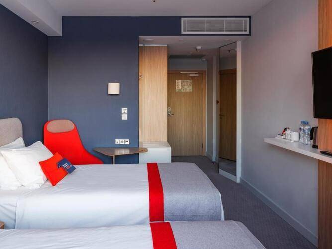 Holiday Express Moscow Шереметьево Аэропорт (Ex. Holiday Inn)