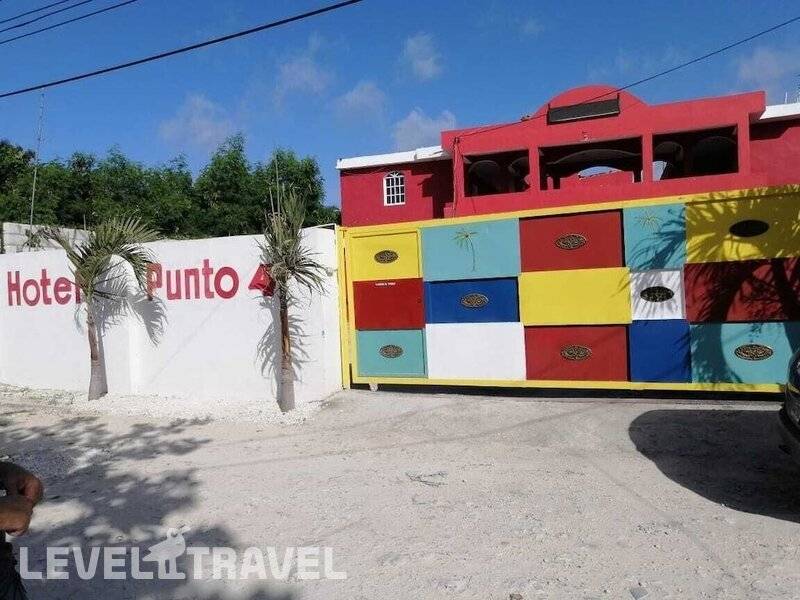 Фотография Hotel Punto 4 Фотография Hotel Punto 4