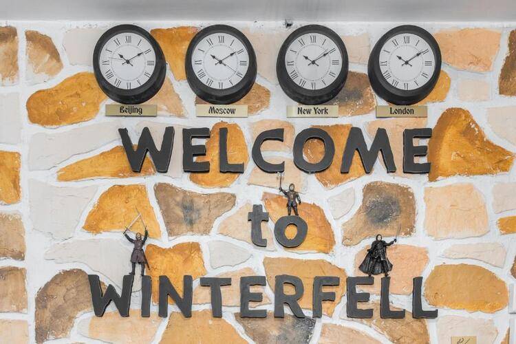 Винтерфелл на Кропоткинской (Winterfell)