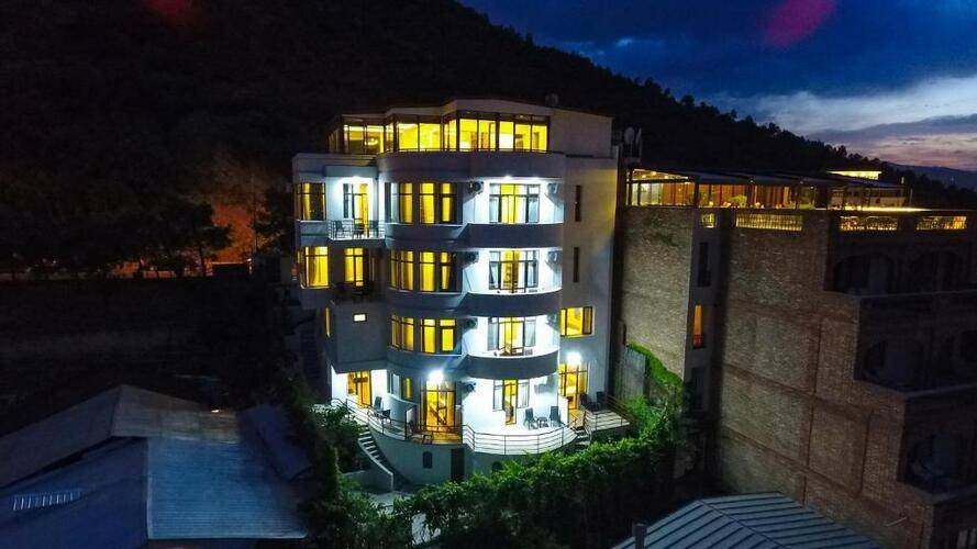 Vista Hotel