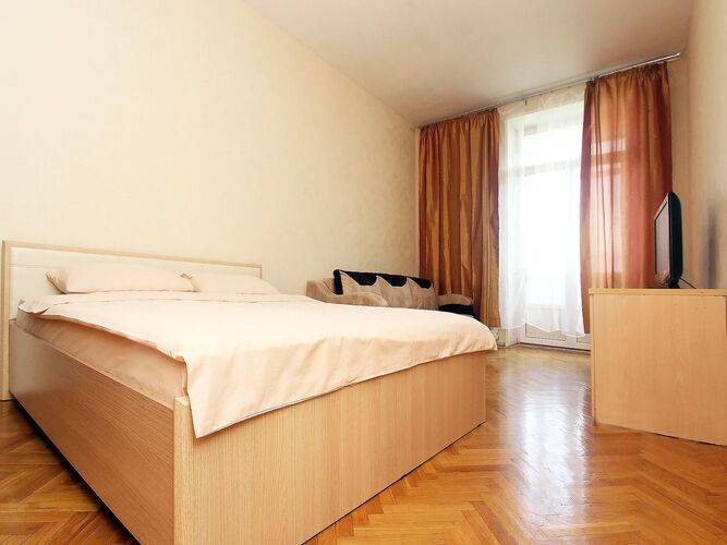 ApartLux на Площади Победы